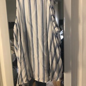 blue and white light tank